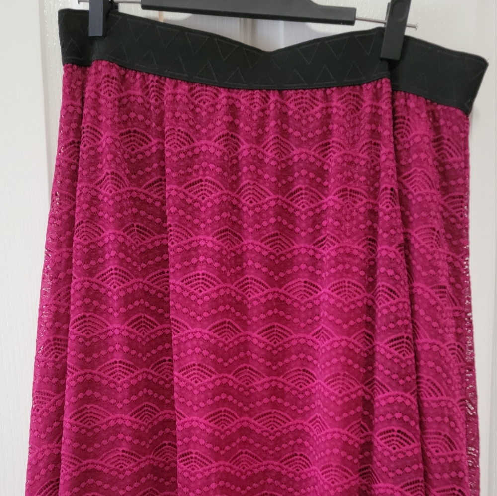 LuLaRoe Lola Skirt - magenta/burgundy